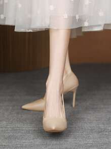 Heeled Court Pumps