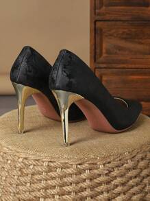3.5 Inch Thin Heel Pumps